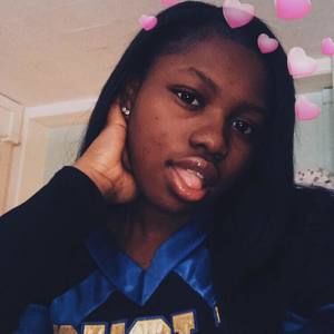 Meet your Posher, Maya